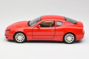 Maserati 3200 GT Raudonas Bburago 1:18 3341 Metalas - nuotrauka 4 iš 8