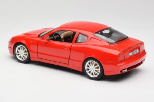Maserati 3200 GT Raudonas Bburago 1:18 3341 Metalas - nuotrauka 7 iš 8