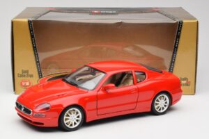 Maserati 3200 GT Raudonas Bburago 1:18 3341 Metalas - nuotrauka 8 iš 8