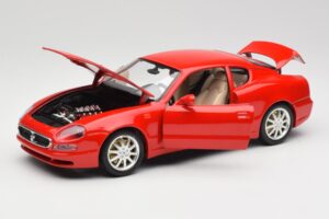 Maserati 3200 GT Raudonas Specialus Rinkinys Bburago 1:18 30071 Metalas - nuotrauka 2 iš 8
