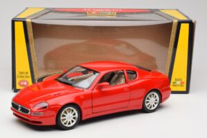 Maserati 3200 GT Raudonas Specialus Rinkinys Bburago 1:18 30071 Metalas - nuotrauka 8 iš 8