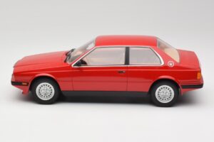 Maserati BiTurbo Coupe Rosso Corsa Minichamps 1:18 107123501 Derva - nuotrauka 3 iš 6