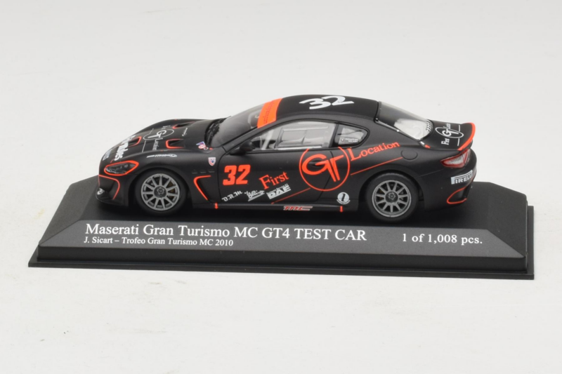 Maserati GranTurismo MC GT4 #32 J. Sicart Maserati MC 2010 Minichamps 1:43 400101232 Metalas