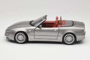 Maserati 4200 GT Spyder Pilkas Bburago 1:18 18-12019 Metalas - nuotrauka 4 iš 8