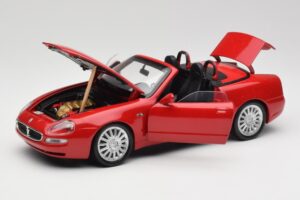 Maserati GT Spyder Raudonas Bburago 1:18 34097 Metalas - nuotrauka 2 iš 8