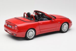 Maserati GT Spyder Raudonas Bburago 1:18 34097 Metalas - nuotrauka 3 iš 8