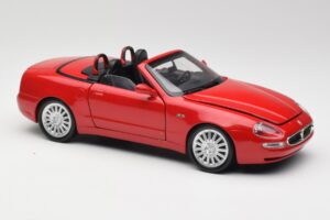Maserati GT Spyder Raudonas Bburago 1:18 34097 Metalas - nuotrauka 6 iš 8