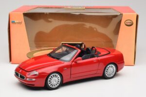 Maserati GT Spyder Raudonas Bburago 1:18 34097 Metalas - nuotrauka 8 iš 8