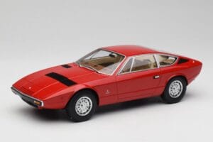 Maserati Khamsin Raudonas Minichamps 1:18 107123821 Derva