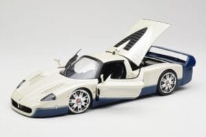 Maserati MC12 Baltas Mėlynas Hot Wheels 1:18 G7158 Metalas - nuotrauka 2 iš 8