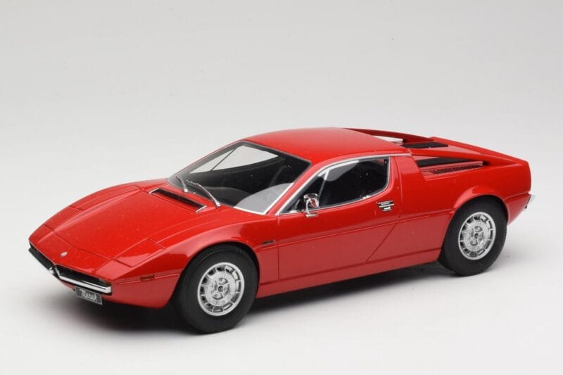 Maserati Merak Raudonas Minichamps 1:18 107123761 Derva
