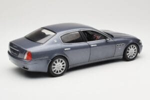 Maserati Quattroporte Blue Metallic Hot Wheels 1:18 B7003 Metalas - nuotrauka 3 iš 8