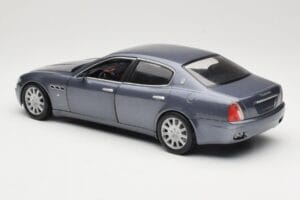 Maserati Quattroporte Blue Metallic Hot Wheels 1:18 B7003 Metalas - nuotrauka 7 iš 8