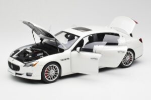 Maserati Quattroporte VI GTS Alpine Baltas AUTOart 1:18 75808 Metalas - nuotrauka 2 iš 8