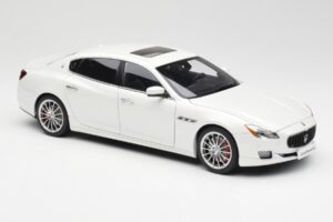 Maserati Quattroporte VI GTS Alpine Baltas AUTOart 1:18 75808 Metalas - nuotrauka 6 iš 8