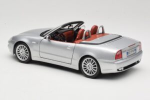 Maserati Spyder Sidabrinis Maisto 1:18 31667 Metalas - nuotrauka 7 iš 8