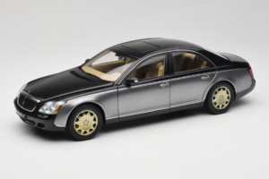 Maybach 57 SWB Caspian Black Himalayas Grey AUTOart 1:18 76151 Metalas