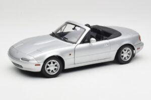 Mazda MX-5 Miata NA Highlight Sidabras Gate 1:18 1015 Metalas
