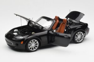 Mazda MX-5 NC Roadster Retractable Hardtop US Spec Juodas AUTOart 1:18 75971 Metalas - nuotrauka 2 iš 10