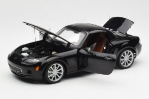 Mazda MX-5 NC Roadster Retractable Hardtop US Spec Juodas AUTOart 1:18 75971 Metalas - nuotrauka 4 iš 10