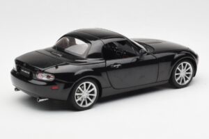 Mazda MX-5 NC Roadster Retractable Hardtop US Spec Juodas AUTOart 1:18 75971 Metalas - nuotrauka 5 iš 10