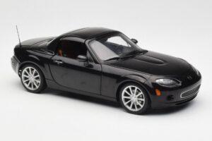 Mazda MX-5 NC Roadster Retractable Hardtop US Spec Juodas AUTOart 1:18 75971 Metalas - nuotrauka 8 iš 10