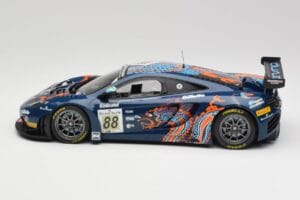 McLaren 12C GT3 #88 Von Ryan Racing A. Barff / T. Goodwin / B. Senna Spa 24 Hours 2013 Minichamps 1:18 151131388 Metalas - nuotrauka 3 iš 6