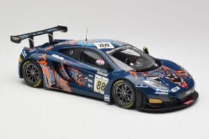 McLaren 12C GT3 #88 Von Ryan Racing A. Barff / T. Goodwin / B. Senna Spa 24 Hours 2013 Minichamps 1:18 151131388 Metalas - nuotrauka 4 iš 6