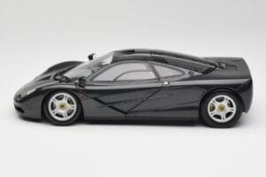 McLaren F1 Carbon Juodas Metalinis Minichamps 1:18 530133420 Metalas - nuotrauka 4 iš 8