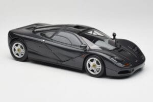 McLaren F1 Carbon Juodas Metalinis Minichamps 1:18 530133420 Metalas - nuotrauka 6 iš 8