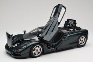 McLaren F1 Dark Green Metallic Minichamps 1:12 530133127 Metalas - nuotrauka 2 iš 9