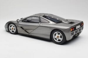 McLaren F1 Dark Silver Minichamps 1:12 530133124 Metalas - nuotrauka 7 iš 8