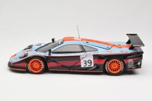 McLaren F1 GTR #39 Gulf R. Bellm / A. Gilbert / M. Sekiya 24 Hours of Le Mans 1997 UT Models 1:18 39725 Metalas - nuotrauka 4 iš 8