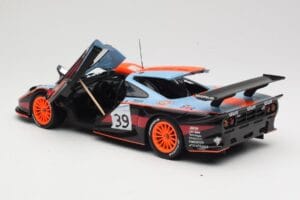 McLaren F1 GTR #39 Gulf R. Bellm / A. Gilbert / M. Sekiya 24 Hours of Le Mans 1997 UT Models 1:18 39725 Metalas - nuotrauka 5 iš 8