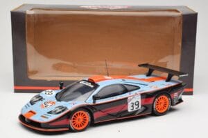 McLaren F1 GTR #39 Gulf R. Bellm / A. Gilbert / M. Sekiya 24 Hours of Le Mans 1997 UT Models 1:18 39725 Metalas - nuotrauka 8 iš 8