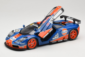 McLaren F1 GTR Gulf #33 R. Bellm / M. Weaver / J-J. Lehto 24 Hours of Le Mans 1996 UT Models 1:18 530161833 Metalas - nuotrauka 2 iš 8