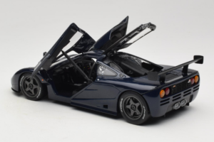 McLaren F1 GTR Le Mans Edition Violetinis UT Models 1:18 MCLAREN001 Metalas - nuotrauka 5 iš 8