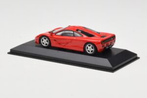 McLaren F1 Raudonas Minichamps 1:43 433133438 Metalas - nuotrauka 3 iš 4