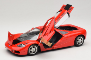 McLaren F1 High Mirror Light Red Guiloy 1:18 67505 Metalas - nuotrauka 2 iš 8
