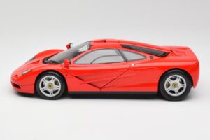 McLaren F1 Magma Raudonas Minichamps 1:18 530133422 Metalas - nuotrauka 4 iš 8
