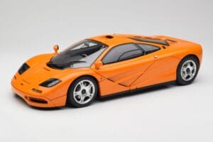 McLaren F1 Oranžinis Minichamps 1:12 530133131 Metalas