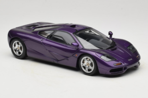 McLaren F1 Violetinis LCD 1:18 LCD18014-PU Metalas - nuotrauka 6 iš 8