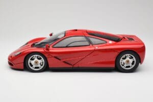McLaren F1 Raudonas Minichamps 1:12 530133125 Metalas - nuotrauka 5 iš 9