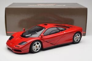 McLaren F1 Raudonas Minichamps 1:12 530133125 Metalas - nuotrauka 9 iš 9