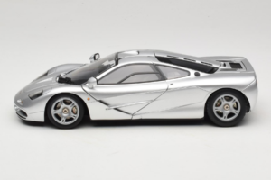 McLaren F1 Sidabrinis LCD 1:18 LCD18014-SI Metalas - nuotrauka 4 iš 8