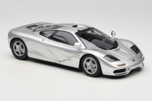 McLaren F1 Sidabrinis LCD 1:18 LCD18014-SI Metalas - nuotrauka 6 iš 8