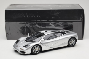 McLaren F1 Sidabrinis LCD 1:18 LCD18014-SI Metalas - nuotrauka 8 iš 8