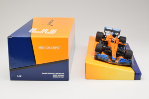 McLaren MCL35M Mercedes #3 D. Ricciardo McLaren F1 Team Bahrain Grand Prix 2021 Minichamps 1:18 533211803 Derva - nuotrauka 6 iš 7