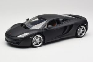 McLaren MP4-12C Matt Satellite Pilkas Minichamps 1:18 110133024 Metalas