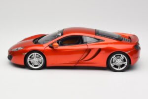 McLaren MP4-12C Orange Metallic Minichamps 1:18 110133020 Metalas - nuotrauka 4 iš 8
